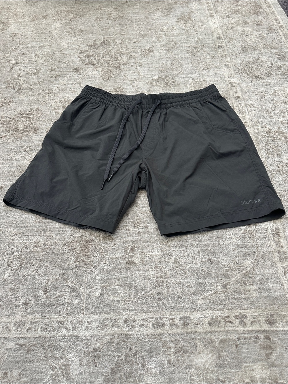 Marmot Men's Gray Large Athletic Drawstring Shorts.